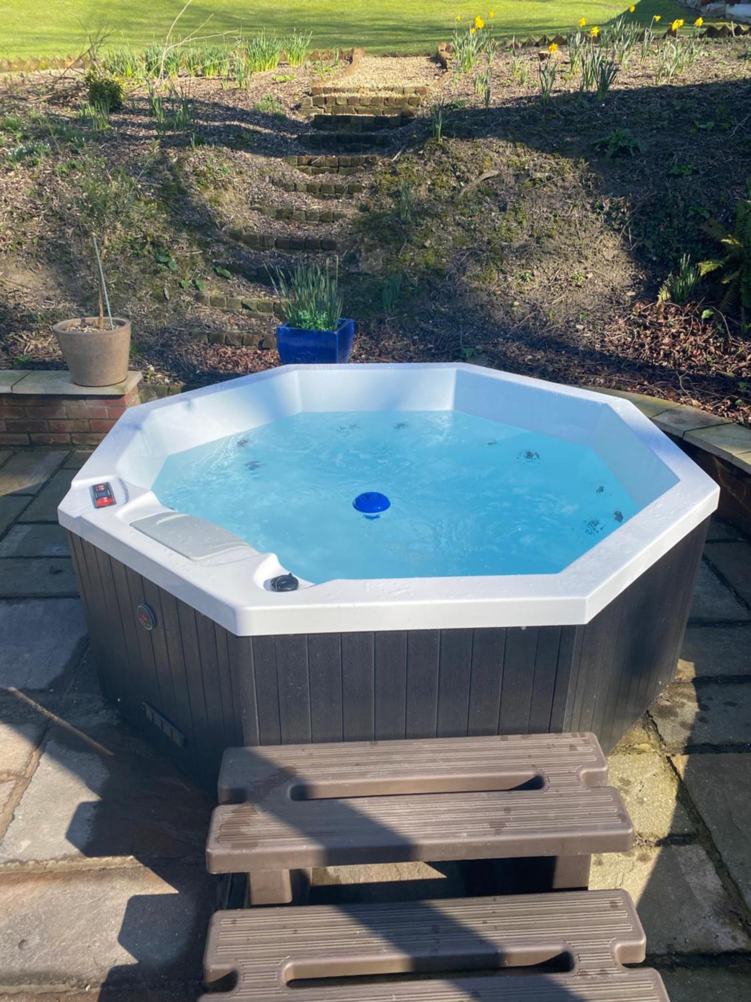 Appartement The Den, A Secluded Annex With Hot-Tub & Heating à Long Bredy Extérieur photo